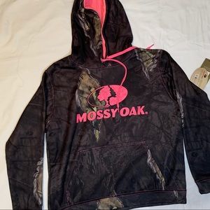 NWT Mossy Oak Camo Hoodie
